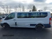 ✅ 2017 Ford Transit XL • VIN: 1FBZX2ZM5HKA56444 • Lot: 43567120. Wystawiony na IAAI z przebiegiem 183 059 mil. Bezpłatny archiwum sprzedaży aukcyjnych z USA i szczegółowy raport historii pojazdu na DreamBid. Zdjęcie 14.