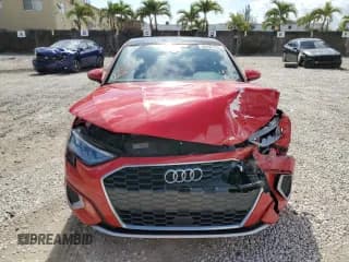 ✅ 2022 Audi A3 Premium • VIN: WAUAUDGY1NA072271 • Lot: 40297433. Wystawiony na Copart z przebiegiem 10 293 mil. Bezpłatny archiwum sprzedaży aukcyjnych z USA i szczegółowy raport historii pojazdu na DreamBid. Zdjęcie 5.