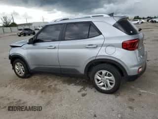 2020 Hyundai Venue SEL z VIN KMHRC8A31LU017582, wystawiony jako Copart lot #71413174 z przebiegiem 87 714 mil mil oraz Szkoda całkowita • Salvage title. Historia ofert i sprzedaży dostępna na DreamBid. Obrazek 2.