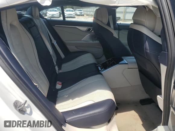 ✅ 2022 BMW 8 Series ALPINA B8 xDrive • VIN: WBAGX0C10NCK00670 • Lot: 68661365. Wystawiony na Copart z przebiegiem Nie podano. Bezpłatny archiwum sprzedaży aukcyjnych z USA i szczegółowy raport historii pojazdu na DreamBid. Zdjęcie 10.