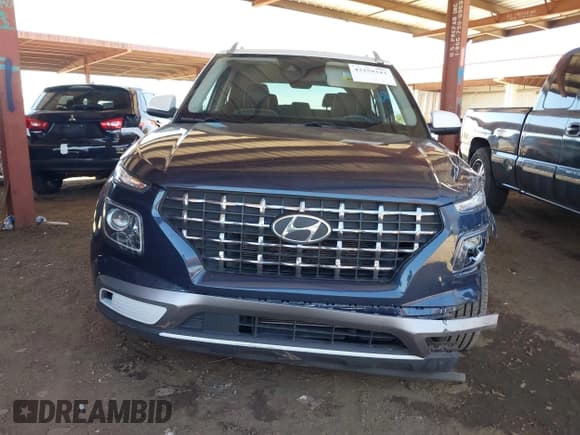 ✅ 2022 Hyundai Venue Limited • VIN: KMHRC8A38NU135423 • Lot: 42259343. Listed on IAAI with 38,644 mi. Free auction sales archive from the USA and detailed vehicle history report at DreamBid. Image 12.