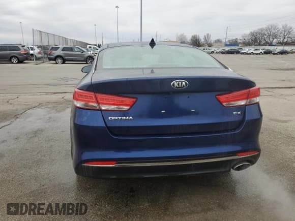 ✅ 2016 Kia Optima EX • VIN: 5XXGU4L35GG114410 • Лот: 46468125. Опубликован ранее на Copart с пробегом 122 751 миль. Бесплатный доступ к архиву аукционных продаж из США и подробный отчёт об истории автомобиля на DreamBid. Изображение 6.