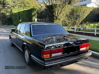 ✅ 1989 Bentley Turbo R • VIN: SCBZR03B1KCX25038 • Lot: 81352145. Wystawiony na Copart z przebiegiem 157 867 mil. Bezpłatny archiwum sprzedaży aukcyjnych z USA i szczegółowy raport historii pojazdu na DreamBid. Zdjęcie 3.