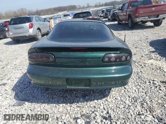 1997 Chevrolet Camaro z VIN 2G1FP22K6V2101185, wystawiony jako Copart lot #54356505 z przebiegiem 84 174 mil mil oraz Nie do naprawy • Non repairable. Historia ofert i sprzedaży dostępna na DreamBid. Obrazek 6.
