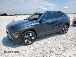 ✅ 2025 Hyundai Kona SEL • VIN: KM8HB3AB8SU341703 • Лот: 68776955. Опубликован ранее на Copart с пробегом 110 миль. Бесплатный доступ к архиву аукционных продаж из США и подробный отчёт об истории автомобиля на DreamBid. Изображение 1.