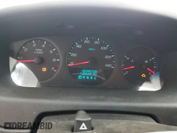 2014 Chevrolet Impala Police Police with VIN 2G1WD5E34E1183499, listed as a Copart auction lot 63675565 with 128,644 mi miles and Clean title. Bid and sale history available at DreamBid. Image 9.