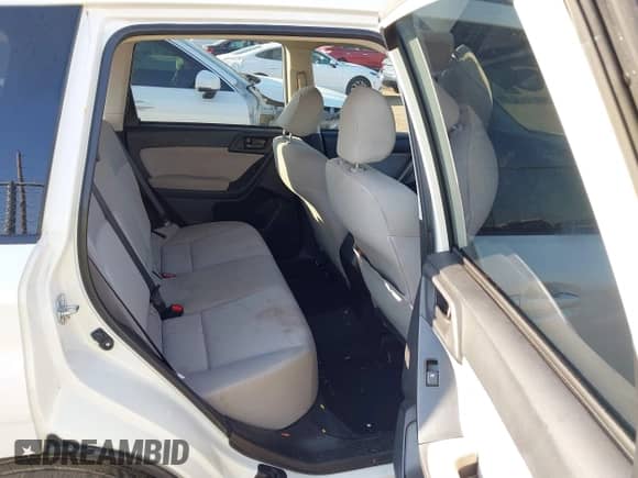 2015 Subaru Forester Premium с VIN JF2SJAFC0FH524063, выставлен на аукционе IAAI как лот 43324994 с пробегом 174 024 миль миль и . История ставок и продаж доступна на DreamBid. Изображение 8.