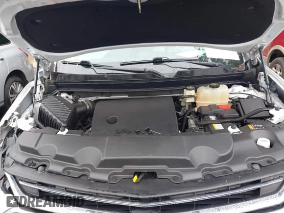 ✅ 2018 Chevrolet Traverse LT Cloth • VIN: 1GNERGKWXJJ127752 • Lot: 42949619. Listed on IAAI with 81,449 mi. Free auction sales archive from the USA and detailed vehicle history report at DreamBid. Image 10.