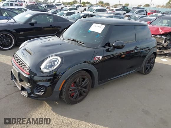 ✅ 2016 MINI Hardtop John Cooper Works • VIN: WMWXM9C5XGT996931 • Лот: 43674485. Опубликован ранее на IAAI с пробегом 81 103 миль. Бесплатный доступ к архиву аукционных продаж из США и подробный отчёт об истории автомобиля на DreamBid. Изображение 18.