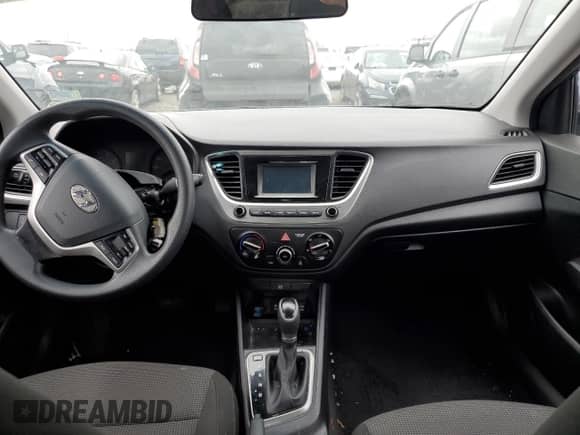 2018 Hyundai Accent SEL z VIN 3KPC24A32JE008150, wystawiony jako Copart lot #73658142 z przebiegiem 62 439 mil mil oraz . Historia ofert i sprzedaży dostępna na DreamBid. Obrazek 8.