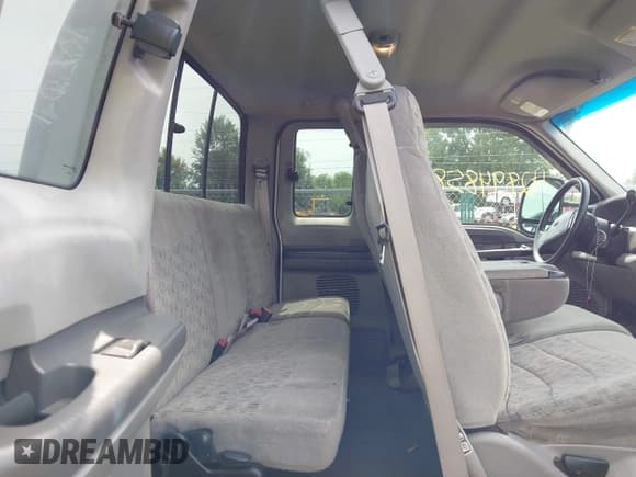 ✅ 2000 Ford F-250 XL • VIN: 1FTNX21F8YEE19633 • Лот: 42894858. Опубликован ранее на IAAI с пробегом 223 900 миль. Бесплатный доступ к архиву аукционных продаж из США и подробный отчёт об истории автомобиля на DreamBid. Изображение 8.