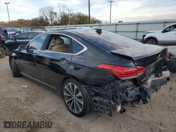 ✅ 2015 Hyundai Genesis 3.8L • VIN: KMHGN4JE6FU058922 • Lot: 82916204. Wystawiony na Copart z przebiegiem 128 190 mil. Bezpłatny archiwum sprzedaży aukcyjnych z USA i szczegółowy raport historii pojazdu na DreamBid. Zdjęcie 2.