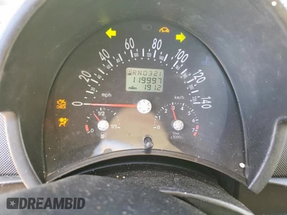 ✅ 2002 Volkswagen Beetle GLS • VIN: 3VWCK21C62M461227 • Lot: 80283435. Wystawiony na Copart z przebiegiem 119 997 mil. Bezpłatny archiwum sprzedaży aukcyjnych z USA i szczegółowy raport historii pojazdu na DreamBid. Zdjęcie 9.