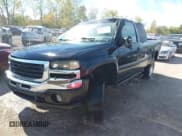 ✅ 2005 GMC Sierra 1500 SLE • VIN: 1GTEK19B95Z254562 • Lot: 43343813. Listed on IAAI with 205,522 mi. Free auction sales archive from the USA and detailed vehicle history report at DreamBid. Image 2.
