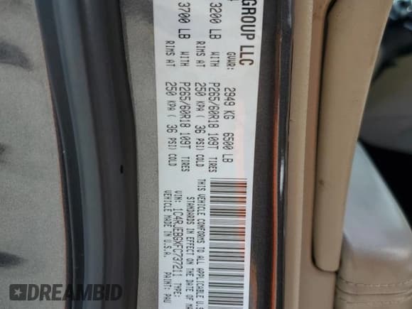 ✅ 2015 Jeep Grand Cherokee Limited • VIN: 1C4RJEBGXFC737211 • Lot: 70911715. Listed on Copart with 243,640 mi. Free auction sales archive from the USA and detailed vehicle history report at DreamBid. Image 14.