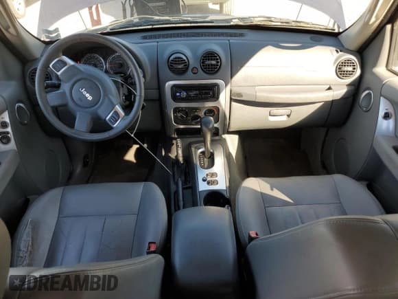 ✅ 2006 Jeep Liberty Limited • VIN: 1J4GL58K86W227591 • Лот: 89440955. Опубликован ранее на Copart с пробегом 83 486 миль. Бесплатный доступ к архиву аукционных продаж из США и подробный отчёт об истории автомобиля на DreamBid. Изображение 8.