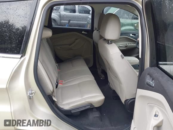 ✅ 2017 Ford Escape SE • VIN: 1FMCU0GD8HUC38401 • Лот: 43044418. Опубликован ранее на IAAI с пробегом 93 509 миль. Бесплатный доступ к архиву аукционных продаж из США и подробный отчёт об истории автомобиля на DreamBid. Изображение 8.