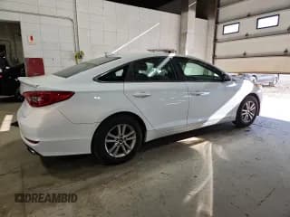 ✅ 2016 Hyundai Sonata SE • VIN: 5NPE24AF2GH266384 • Лот: 90402795. Опубликован ранее на Copart с пробегом 127 219 миль. Бесплатный доступ к архиву аукционных продаж из США и подробный отчёт об истории автомобиля на DreamBid. Изображение 3.