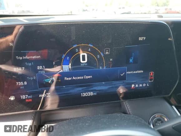 ✅ 2025 Chevrolet Equinox AWD LT • VIN: 3GNAXPEG6SL106514 • Lot: 66189905. Wystawiony na Copart z przebiegiem 13 039 mil. Bezpłatny archiwum sprzedaży aukcyjnych z USA i szczegółowy raport historii pojazdu na DreamBid. Zdjęcie 9.