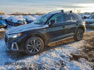 ✅ 2024 Audi Q5 S line Premium Plus • VIN: WA1EAAFY4R2082901 • Lot: 95303745. Wystawiony na Copart z przebiegiem 46 953 mil. Bezpłatny archiwum sprzedaży aukcyjnych z USA i szczegółowy raport historii pojazdu na DreamBid. Zdjęcie 1.