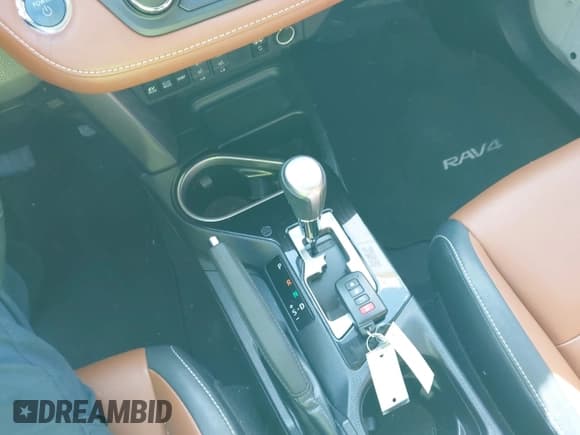 ✅ 2016 Toyota RAV4 Limited • VIN: JTMDJREV4GD044299 • Lot: 42272568. Listed on IAAI with 145,207 mi. Free auction sales archive from the USA and detailed vehicle history report at DreamBid. Image 11.