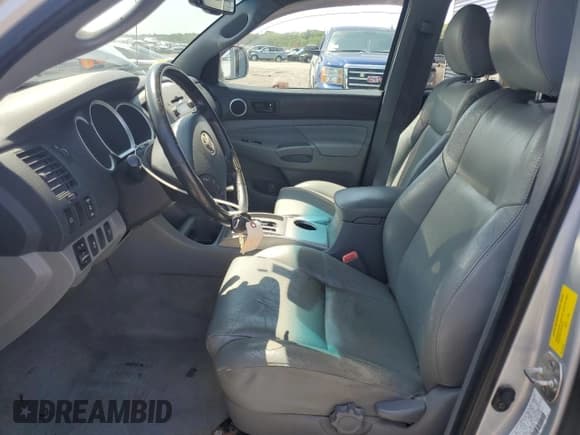 ✅ 2009 Toyota Tacoma • VIN: 3TMMU52N59M014790 • Lot: 61194175. Listed on Copart with 96,965 mi. Free auction sales archive from the USA and detailed vehicle history report at DreamBid. Image 7.