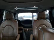 ✅ 2018 Chrysler Pacifica Limited • VIN: 2C4RC1GG7JR339658 • Lot: 59007045. Wystawiony na Copart z przebiegiem 111 153 mil. Bezpłatny archiwum sprzedaży aukcyjnych z USA i szczegółowy raport historii pojazdu na DreamBid. Zdjęcie 10.