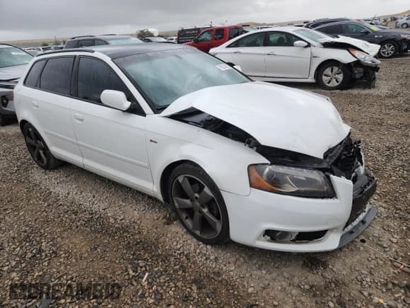 ✅ 2011 Audi A3 Premium Plus • VIN: WAUKJAFM5BA026321 • Lot: 82140135. Listed on Copart with 99,708 mi. Free auction sales archive from the USA and detailed vehicle history report at DreamBid. Image 4.