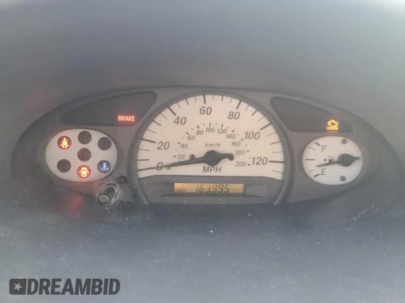 ✅ 2002 Toyota ECHO • VIN: JTDBT123420240958 • Lot: 74658134. Wystawiony na Copart z przebiegiem 163 995 mil. Bezpłatny archiwum sprzedaży aukcyjnych z USA i szczegółowy raport historii pojazdu na DreamBid. Zdjęcie 9.