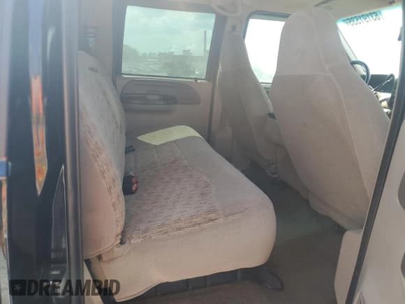 ✅ 1999 Ford F-250 XL • VIN: 1FTNW21L3XEA84434 • Lot: 63191535. Wystawiony na Copart z przebiegiem 340 589 mil. Bezpłatny archiwum sprzedaży aukcyjnych z USA i szczegółowy raport historii pojazdu na DreamBid. Zdjęcie 10.