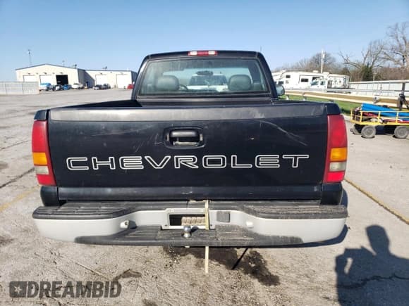 ✅ 1999 Chevrolet Silverado 1500 • VIN: 1GCEC14W0XZ150522 • Лот: 51239195. Опубликован ранее на Copart с пробегом 95 826 миль. Бесплатный доступ к архиву аукционных продаж из США и подробный отчёт об истории автомобиля на DreamBid. Изображение 6.