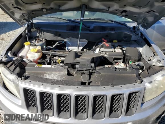 ✅ 2014 Jeep Compass Sport • VIN: 1C4NJCBA6ED843243 • Лот: 90856365. Опубликован ранее на Copart с пробегом 160 063 миль. Бесплатный доступ к архиву аукционных продаж из США и подробный отчёт об истории автомобиля на DreamBid. Изображение 11.