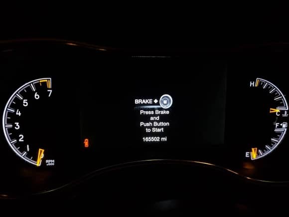 2016 Jeep Grand Cherokee Limited с VIN 1C4RJFBG5GC324460, выставлен на аукционе Copart как лот 86407205 с пробегом 165 502 миль миль и Списание • Salvage title. История ставок и продаж доступна на DreamBid. Изображение 9.