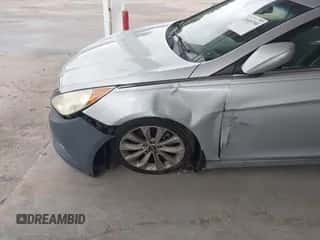 2013 Hyundai Sonata Limited с VIN 5NPEC4AC9DH621632, выставлен на аукционе IAAI как лот 43405790 с пробегом 243 889 миль миль и . История ставок и продаж доступна на DreamBid. Изображение 6.