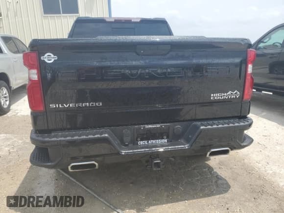 ✅ 2019 Chevrolet Silverado 1500 High Country • VIN: 3GCPWFED9KG289390 • Lot: 53401845. Wystawiony na Copart z przebiegiem 67 191 mil. Bezpłatny archiwum sprzedaży aukcyjnych z USA i szczegółowy raport historii pojazdu na DreamBid. Zdjęcie 6.