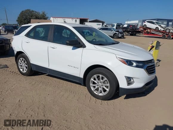 ✅ 2020 Chevrolet Equinox LS • VIN: 3GNAXHEV0LS622671 • Lot: 43729812. Wystawiony na IAAI z przebiegiem 50 690 mil. Bezpłatny archiwum sprzedaży aukcyjnych z USA i szczegółowy raport historii pojazdu na DreamBid. Zdjęcie 1.