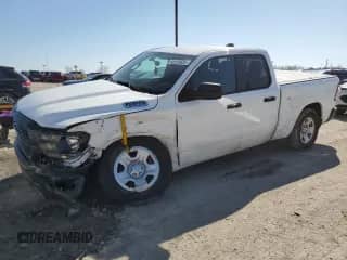 2023 Ram 1500 Tradesman z VIN 1C6SRFCT5PN677234, wystawiony jako Copart lot #48125635 z przebiegiem Nie podano mil oraz Szkoda całkowita • Salvage title. Historia ofert i sprzedaży dostępna na DreamBid. Obrazek 1.