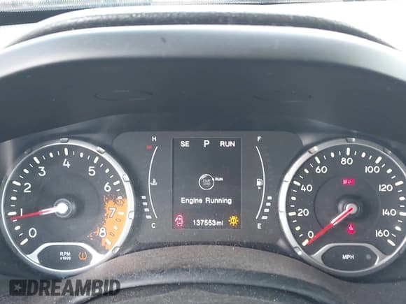 ✅ 2017 Jeep Renegade Latitude • VIN: ZACCJABB8HPE80681 • Lot: 43106963. Wystawiony na IAAI z przebiegiem 137 553 mil. Bezpłatny archiwum sprzedaży aukcyjnych z USA i szczegółowy raport historii pojazdu na DreamBid. Zdjęcie 7.