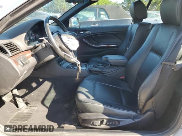 ✅ 2002 BMW 3 Series 325Ci • VIN: WBABS33422PG84014 • Lot: 70454745. Listed on Copart with 74,293 mi. Free auction sales archive from the USA and detailed vehicle history report at DreamBid. Image 7.