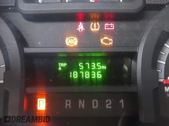 ✅ 2013 Ford Econoline Cargo Commercial • VIN: 1FTNE2EW8DDB16691 • Lot: 43536877. Wystawiony na IAAI z przebiegiem 187 836 mil. Bezpłatny archiwum sprzedaży aukcyjnych z USA i szczegółowy raport historii pojazdu na DreamBid. Zdjęcie 15.