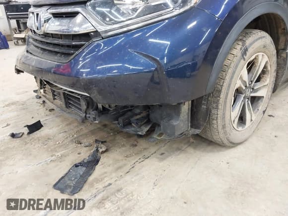 ✅ 2019 Honda CR-V LX • VIN: 2HKRW6H38KH215834 • Lot: 43616640. Wystawiony na IAAI z przebiegiem 75 567 mil. Bezpłatny archiwum sprzedaży aukcyjnych z USA i szczegółowy raport historii pojazdu na DreamBid. Zdjęcie 20.