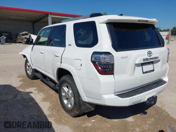✅ 2022 Toyota 4Runner SR5 • VIN: JTEEU5JR1N5251555 • Lot: 43394630. Wystawiony na IAAI z przebiegiem 122 640 mil. Bezpłatny archiwum sprzedaży aukcyjnych z USA i szczegółowy raport historii pojazdu na DreamBid. Zdjęcie 3.