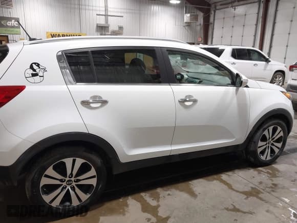 ✅ 2012 Kia Sportage EX • VIN: KNDPC3A23C7343095 • Lot: 43588531. Wystawiony na IAAI z przebiegiem Nie podano. Bezpłatny archiwum sprzedaży aukcyjnych z USA i szczegółowy raport historii pojazdu na DreamBid. Zdjęcie 13.