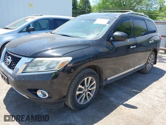 ✅ 2014 Nissan Pathfinder SV • VIN: 5N1AR2MMXEC684429 • Lot: 42233673. Listed on IAAI with 135,593 mi. Free auction sales archive from the USA and detailed vehicle history report at DreamBid. Image 17.