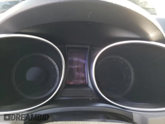 ✅ 2016 Hyundai Santa Fe • VIN: 5XYZUDLB5GG332410 • Лот: 40023993. Опубликован ранее на Copart с пробегом Не указан. Бесплатный доступ к архиву аукционных продаж из США и подробный отчёт об истории автомобиля на DreamBid. Изображение 9.