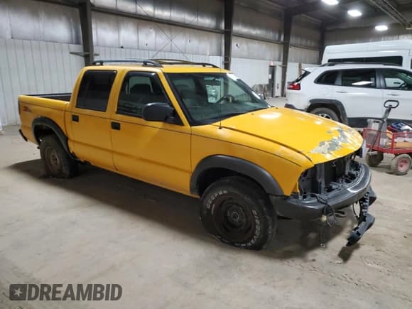 ✅ 2003 Chevrolet S-10 LS • VIN: 1GCDT13X13K102262 • Лот: 84631884. Опубликован ранее на Copart с пробегом Не указан. Бесплатный доступ к архиву аукционных продаж из США и подробный отчёт об истории автомобиля на DreamBid. Изображение 4.