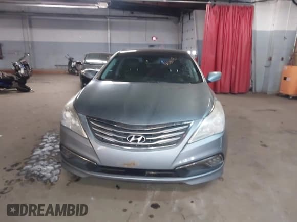 ✅ 2016 Hyundai Azera Limited • VIN: KMHFH4JG0GA529633 • Lot: 43896389. Wystawiony na IAAI z przebiegiem 132 386 mil. Bezpłatny archiwum sprzedaży aukcyjnych z USA i szczegółowy raport historii pojazdu na DreamBid. Zdjęcie 12.
