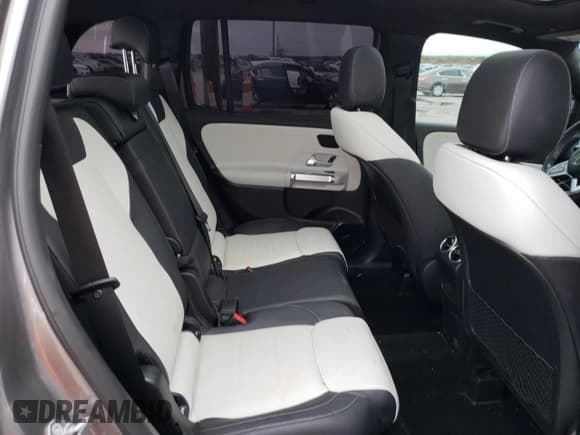 ✅ 2020 Mercedes-Benz GLB 250 • VIN: W1N4M4GB7LW013312 • Lot: 68948542. Wystawiony na Copart z przebiegiem Nie podano. Bezpłatny archiwum sprzedaży aukcyjnych z USA i szczegółowy raport historii pojazdu na DreamBid. Zdjęcie 11.