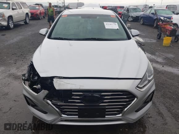 ✅ 2018 Hyundai Sonata Eco • VIN: 5NPE24AA8JH715949 • Лот: 43245170. Опубликован ранее на IAAI с пробегом 124 662 миль. Бесплатный доступ к архиву аукционных продаж из США и подробный отчёт об истории автомобиля на DreamBid. Изображение 12.