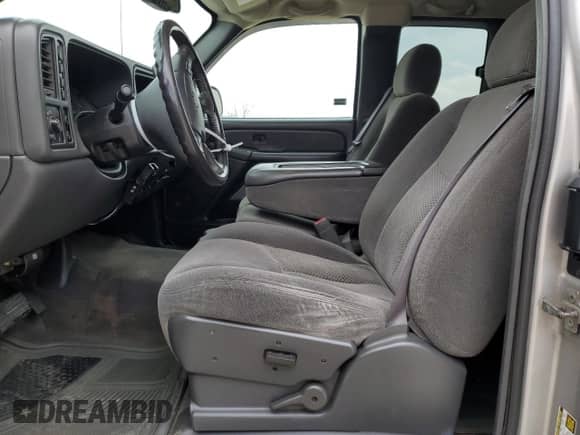 ✅ 2006 Chevrolet Silverado 1500 LS • VIN: 2GCEK19B761111443 • Lot: 78503734. Wystawiony na Copart z przebiegiem 185 283 mil mil. Skorzystaj z bezpłatnego archiwum sprzedaży aukcyjnych z USA i zobacz szczegółowy raport historii pojazdu na DreamBid. Zdjęcie 7.